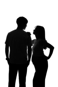 大阪北摂吹田のフォトスタジオFumiruで残す｜自然体だけど上質なマタニティフォト｜かっこいい系マタニティフォト