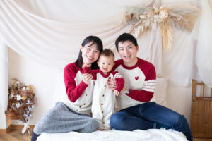 大阪お誕生日撮影｜吹田の1日2組限定プライベートフォトスタジオで残す、バースデーフォト｜1歳男の子家族写真