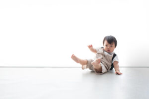 大阪お誕生日撮影｜吹田の1日2組限定プライベートフォトスタジオで残す、バースデーフォト｜1歳男の子一升餅