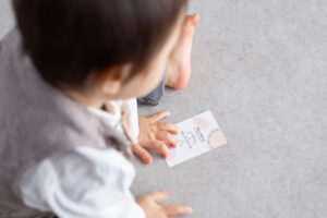 大阪お誕生日撮影｜吹田の1日2組限定プライベートフォトスタジオで残す、バースデーフォト｜1歳男の子選び取り