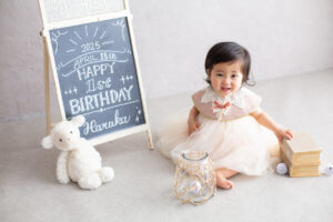 大阪お誕生日撮影｜吹田の1日2組限定プライベートフォトスタジオで残す、バースデーフォト｜1歳女の子