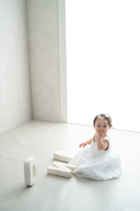 大阪お誕生日撮影｜吹田の1日2組限定プライベートフォトスタジオで残す、バースデーフォト｜1歳女の子