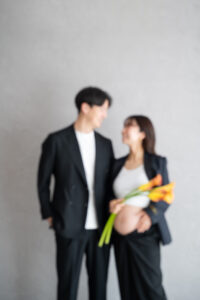 大阪北摂吹田のフォトスタジオFumiruで残す｜自然体だけど上質なマタニティフォト｜かっこいい系マタニティフォト