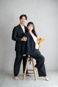 大阪北摂吹田のフォトスタジオFumiruで残す｜自然体だけど上質なマタニティフォト｜かっこいい系マタニティフォト